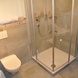 Badezimmer Rotspitze